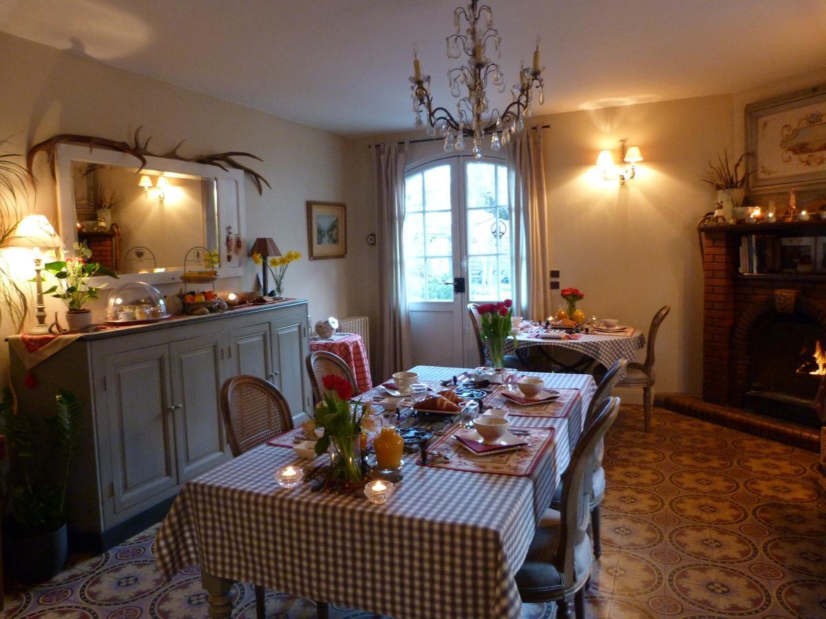 B & B Au Dela Du Temps Saint-Mamet Екстериор снимка